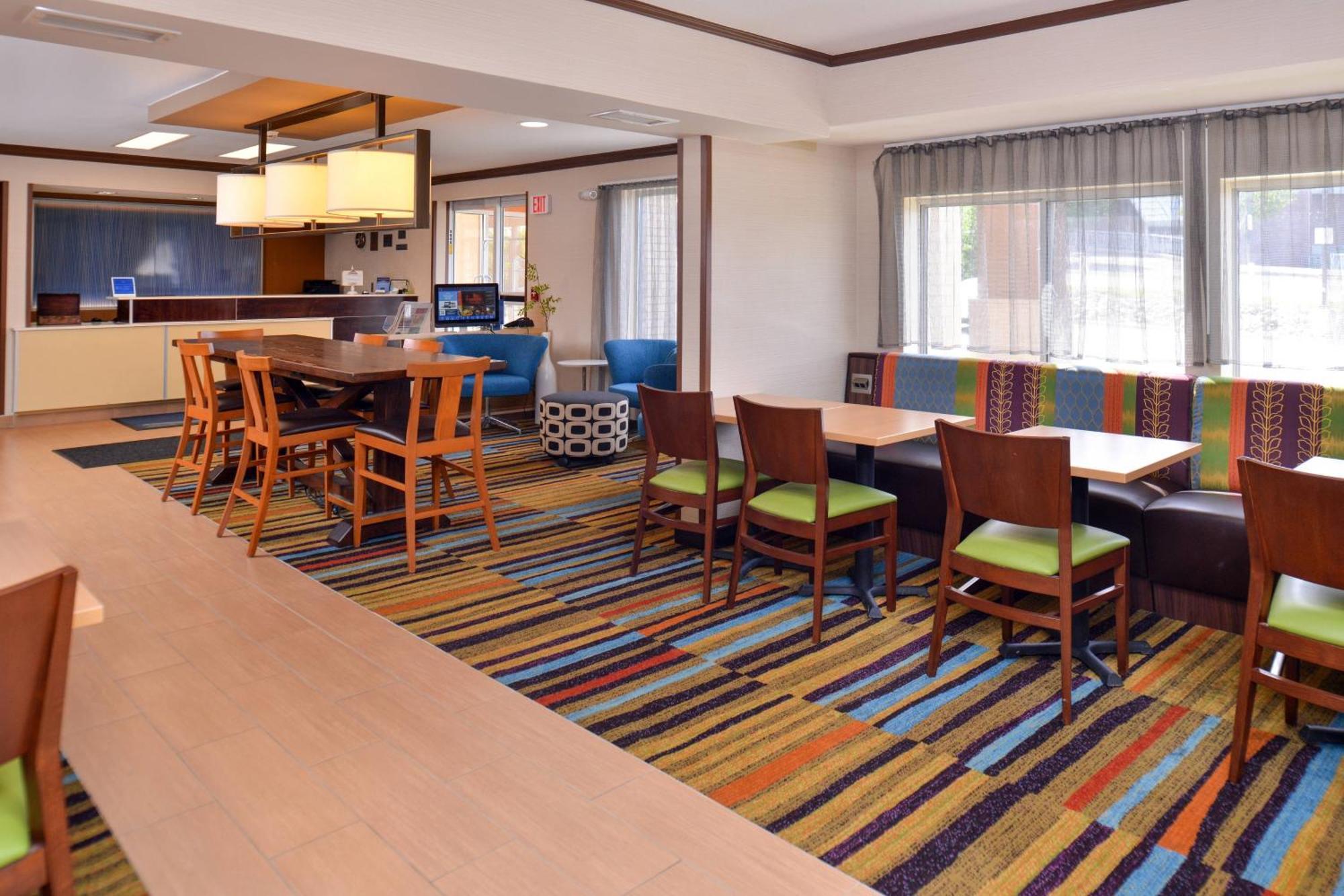 Fairfield Inn & Suites By Marriott Хелена Экстерьер фото