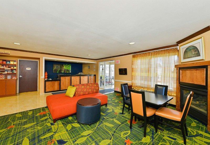 Fairfield Inn & Suites By Marriott Хелена Экстерьер фото