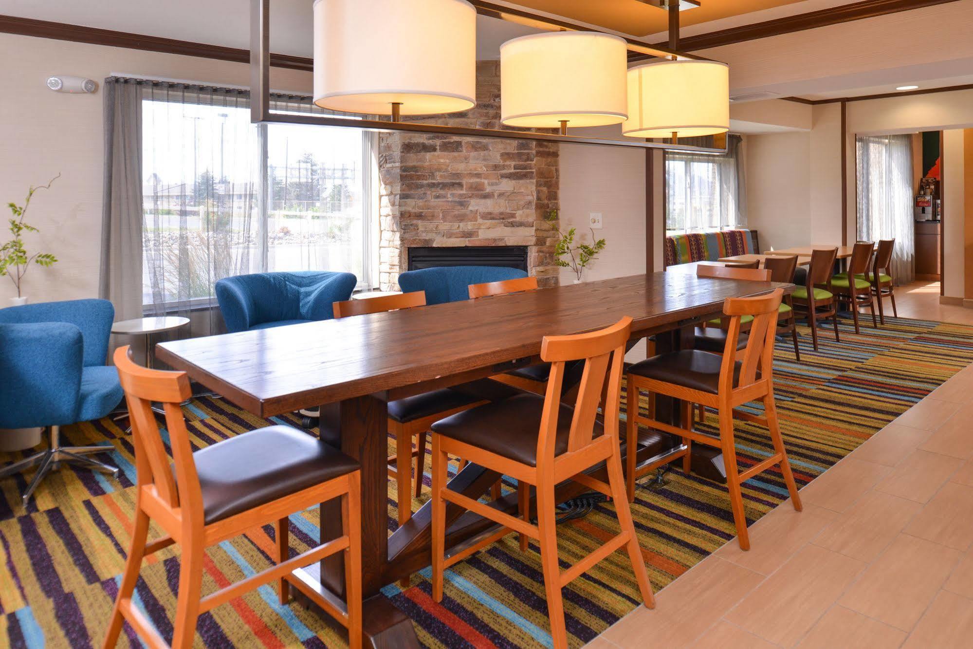 Fairfield Inn & Suites By Marriott Хелена Экстерьер фото